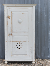 Willkommen beim Antikwurm, bei uns finden Sie: Shabby- Chic Möbel