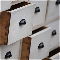 Willkommen beim Antikwurm, bei uns finden Sie: Shabby- Chic Möbel